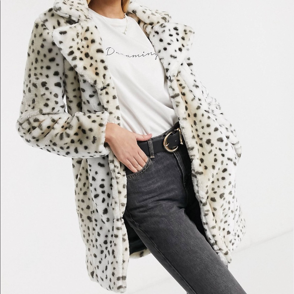 NWT QED London Faux Fur Coat